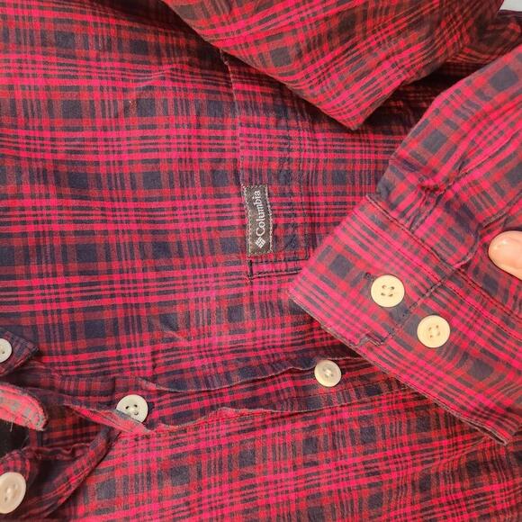 Columbia Men's Red/Blue Plaid Button-Up Shirt Size Medium - Picture 4 of 9